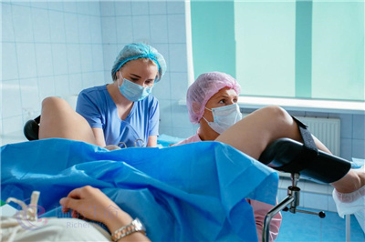 泰国试管婴儿取卵时进行宫腔镜检查，有必需吗?