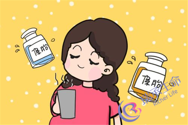 子宫内膜炎移位的症状是什么？子宫内膜炎移位有哪些表现？