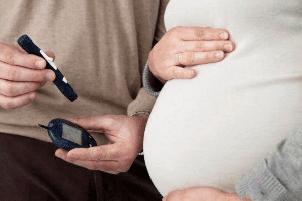 高龄+妇科病双重夹击？试管婴儿全流程闭环方案大揭秘